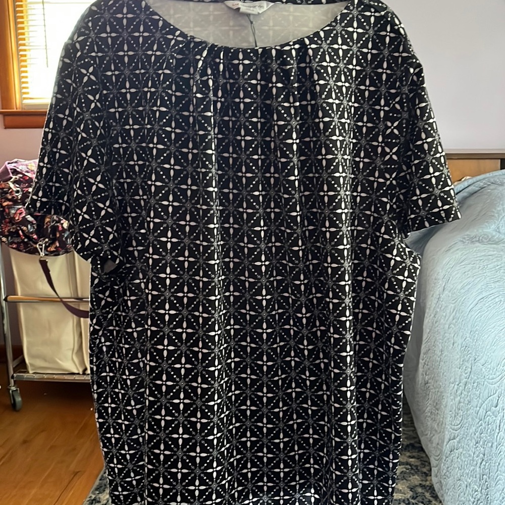 Liz Claiborne top, 3x NEW